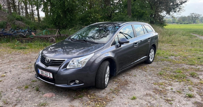 Toyota Avensis cena 21900 przebieg: 212000, rok produkcji 2009 z Prochowice małe 742